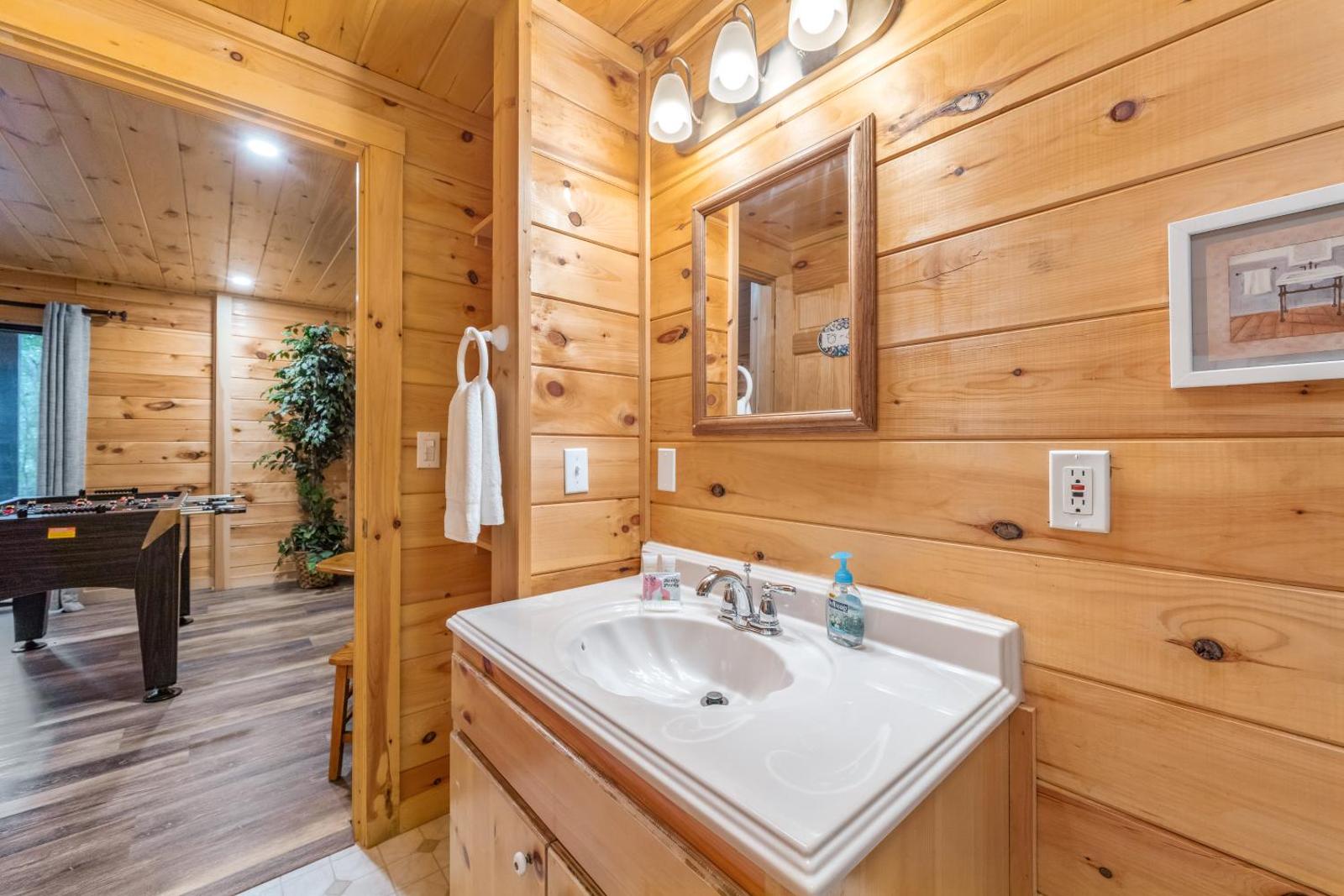 Wolf Creek Retreat Main image 1